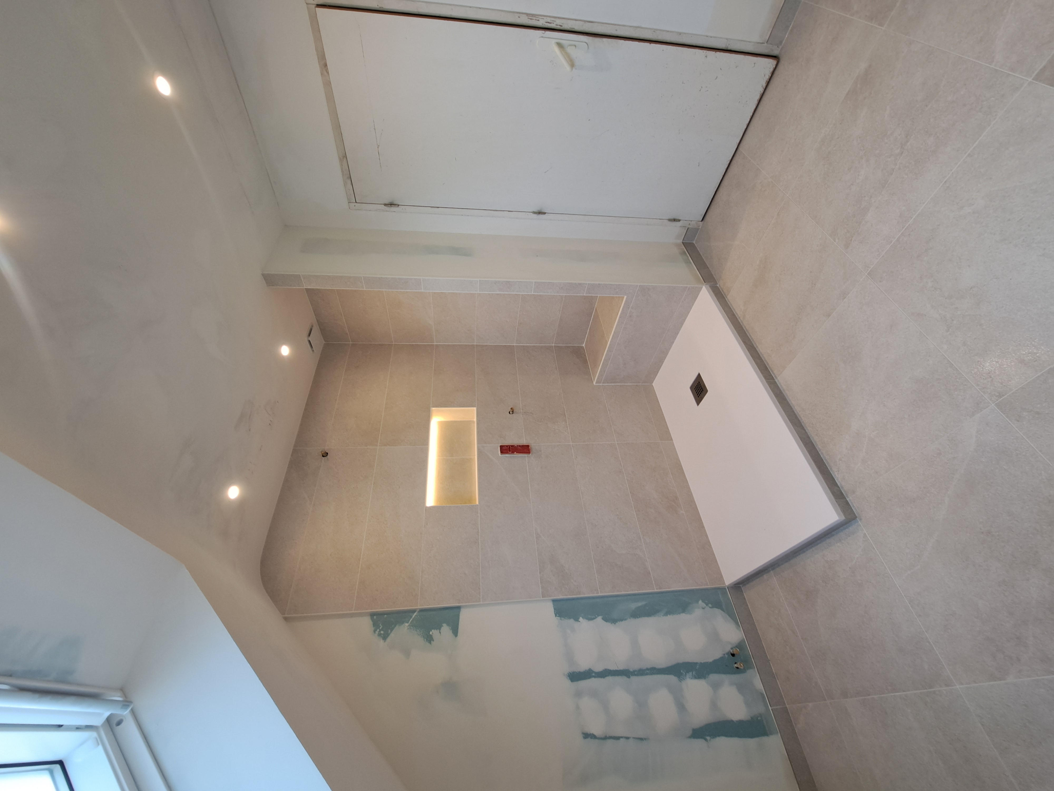 Ruban LED 12V en niche à Vannes